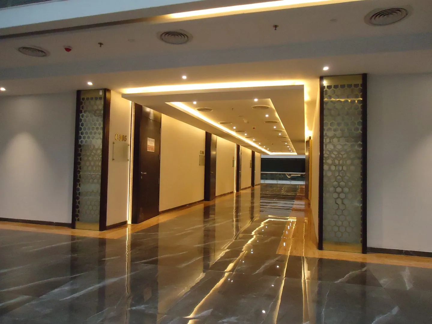 Eastern Business District – Neptune, Bhandup — photo 6