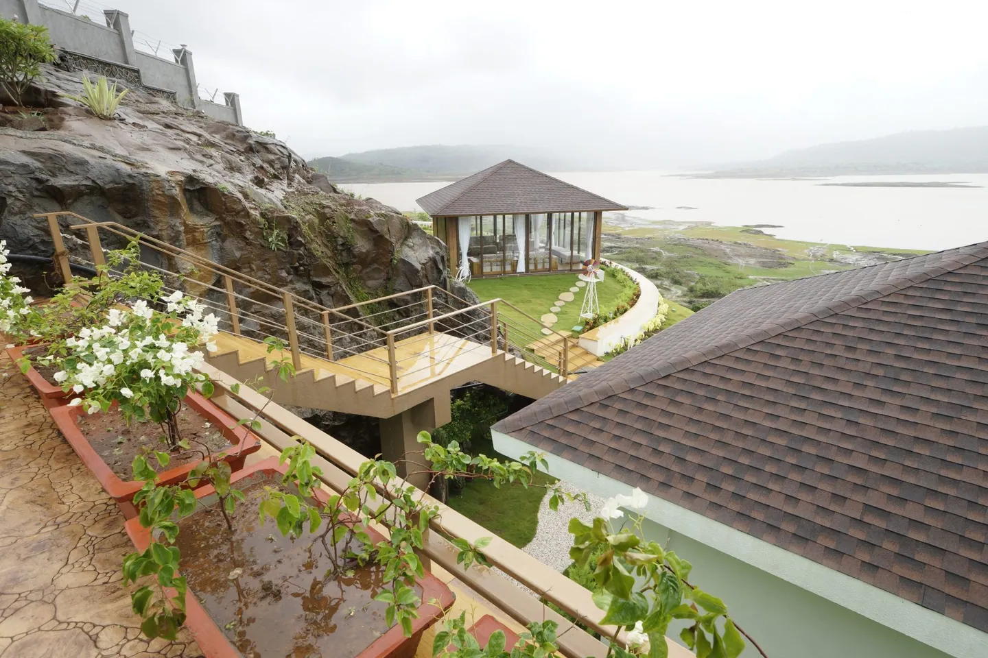 Holiday Home For Dharamshi Family, Pawna — photo 2
